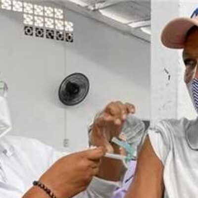 IMUNIZAÇÃO: Treze unidades de saúde são pontos fixos de vacinação contra a Covid-19 em Ilhéus