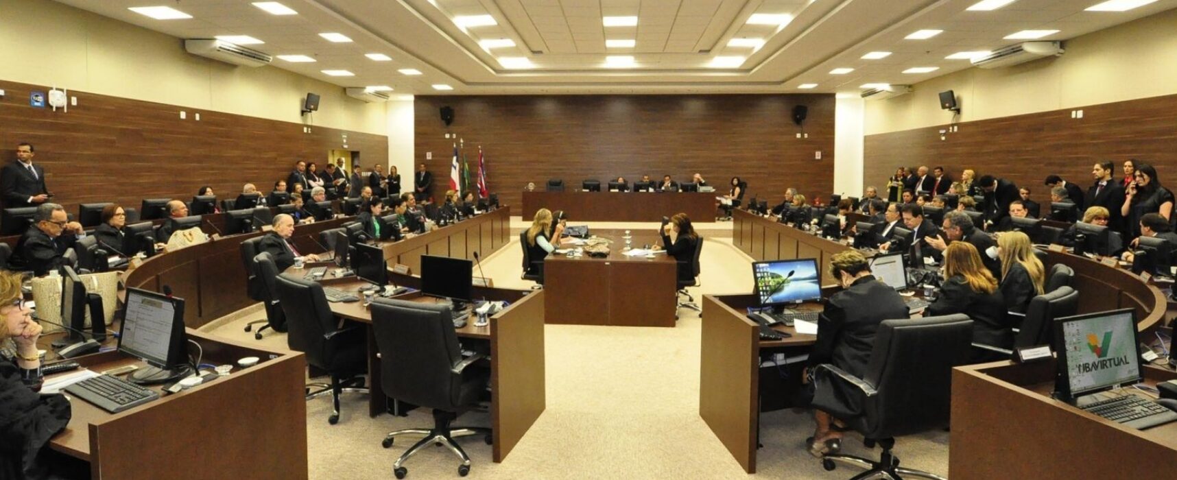 Após um ano e meio paralisado, Tribunal do Júri retoma sessões em Salvador com caso de homicídio