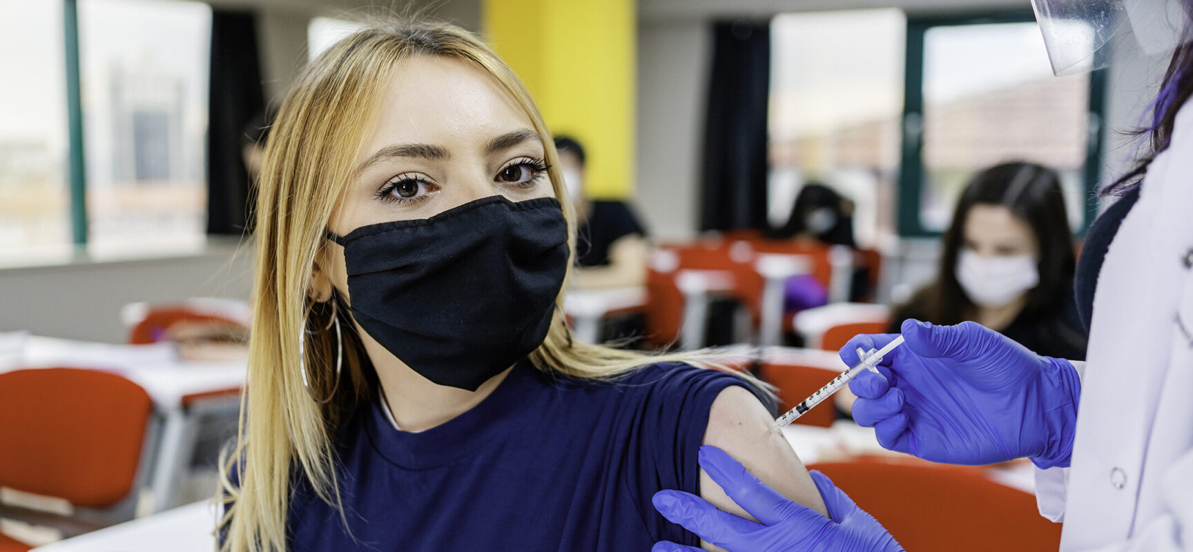 COVID-19: Ilhéus inicia vacinação para pessoas com 18 anos ou mais nesta quarta-feira (18)