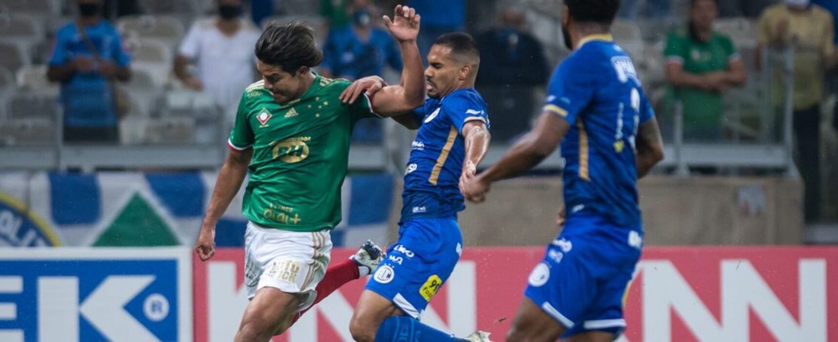 Cruzeiro bate Confiança e chega a sétimo jogo sem derrota na Série B