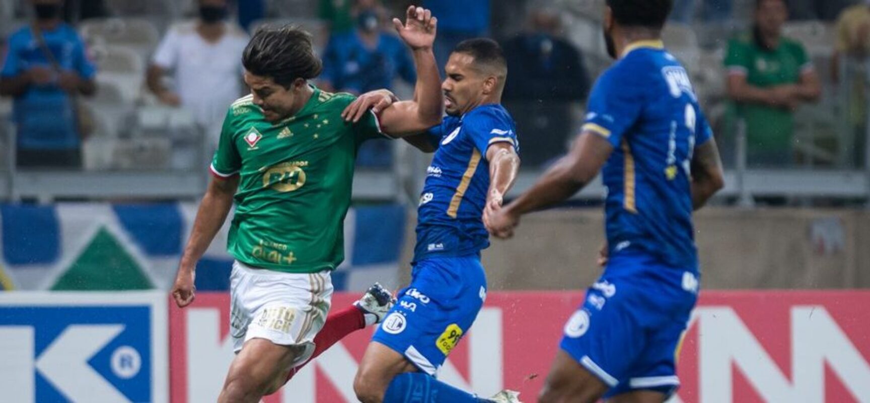 Cruzeiro bate Confiança e chega a sétimo jogo sem derrota na Série B