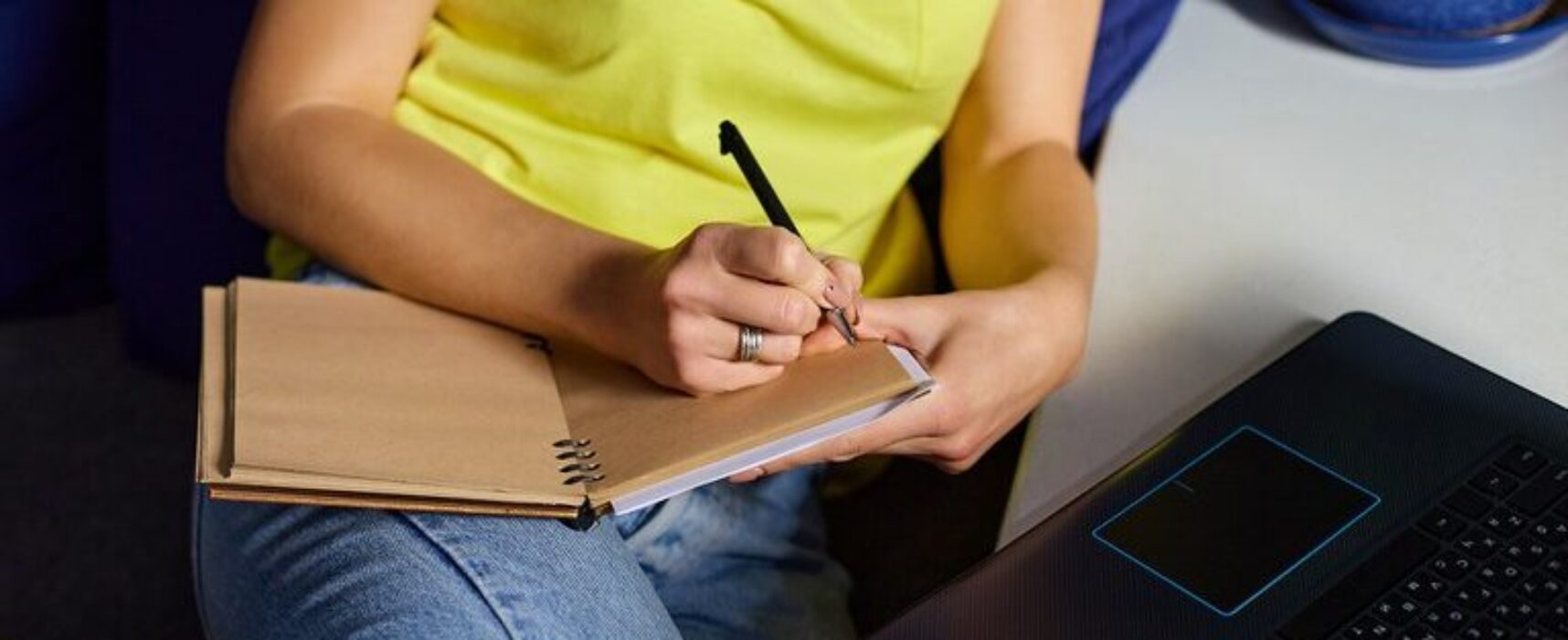 Cursos gratuitos capacitarão mulheres em situação de vulnerabilidade