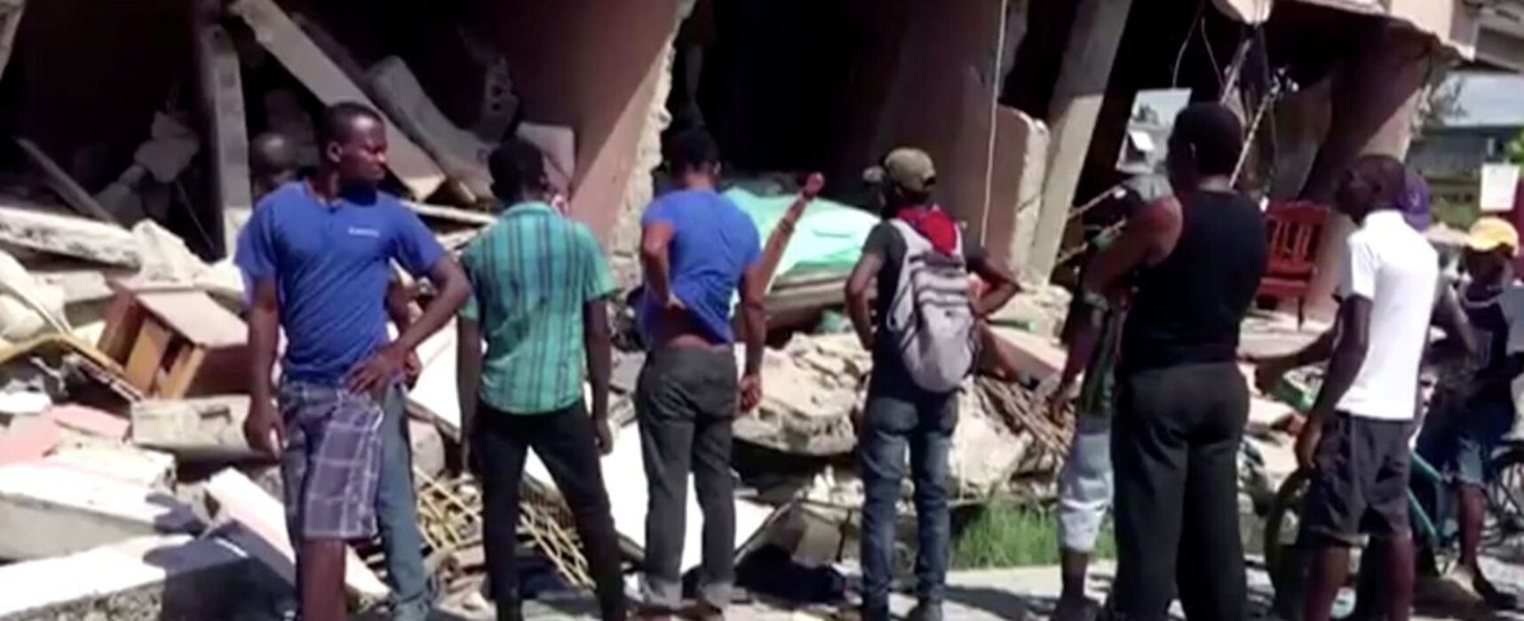 Haiti: tempestade diminui esperança de encontrar sobreviventes
