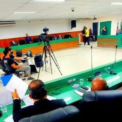 ILHÉUS: Mandato de Luca Lima é cassado pela Câmara com 18 votos a favor