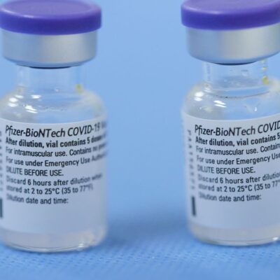 Israel aplicará dose de reforço contra covid-19 para todos vacinados