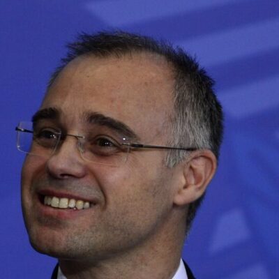 Mesa do Senado envia indicação de André Mendonça à CCJ