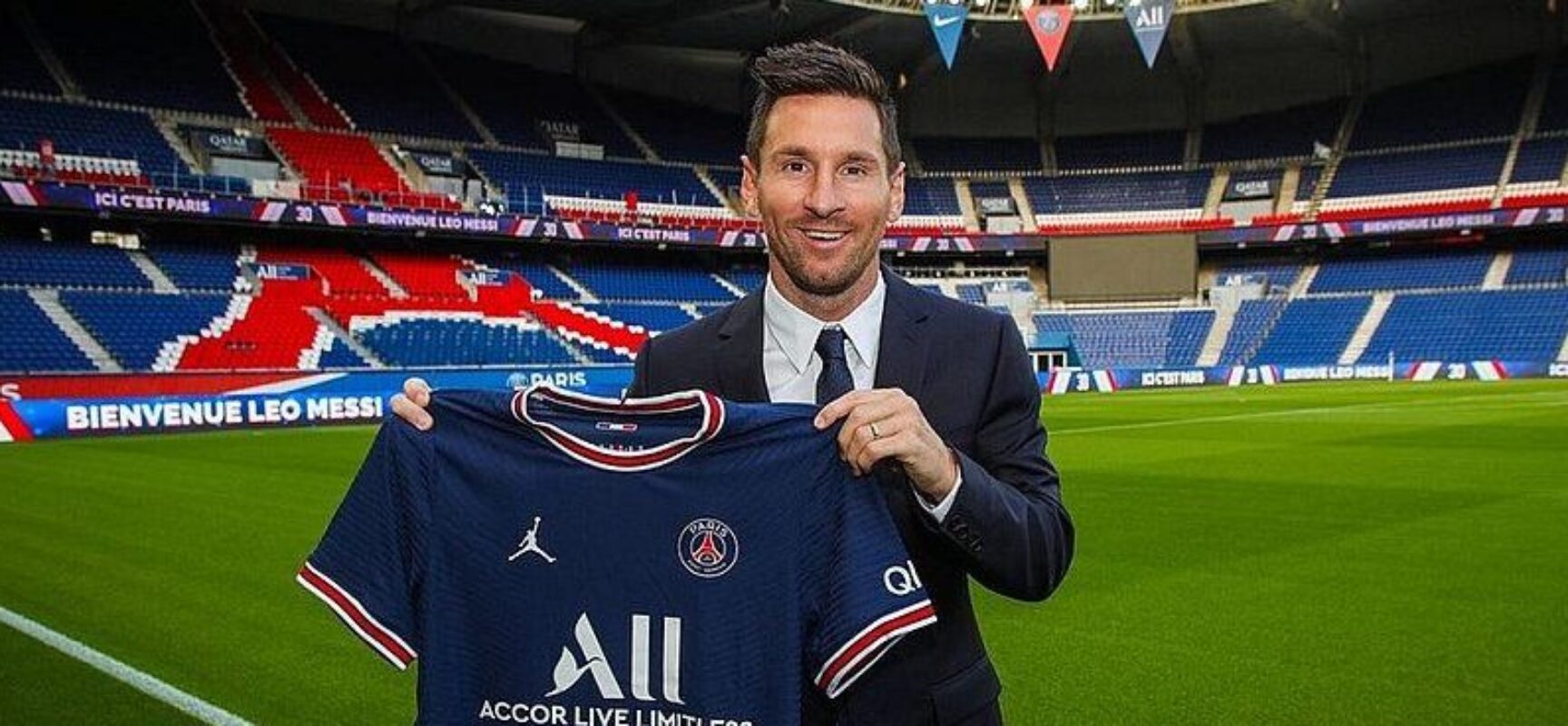 Messi estreia em campo neste final de semana pelo Paris Saint-Germain
