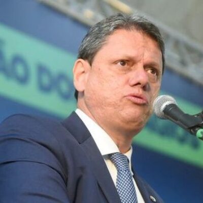 Tarcísio diz que tarifas terão impacto ‘negativo’ para SP