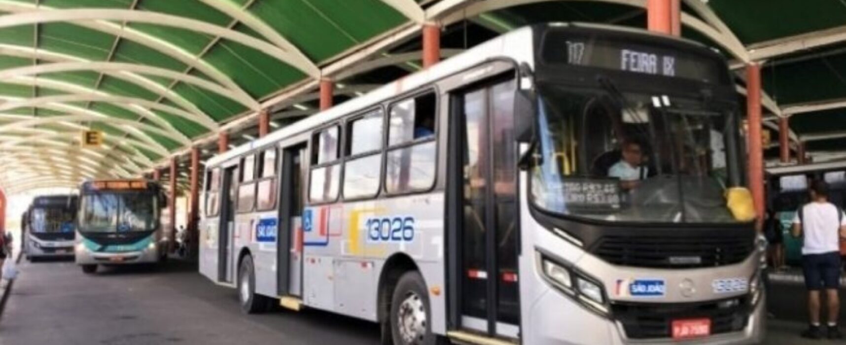 Prefeitura de Feira de Santana acionará justiça por conta da falta de ônibus em bairros da cidade