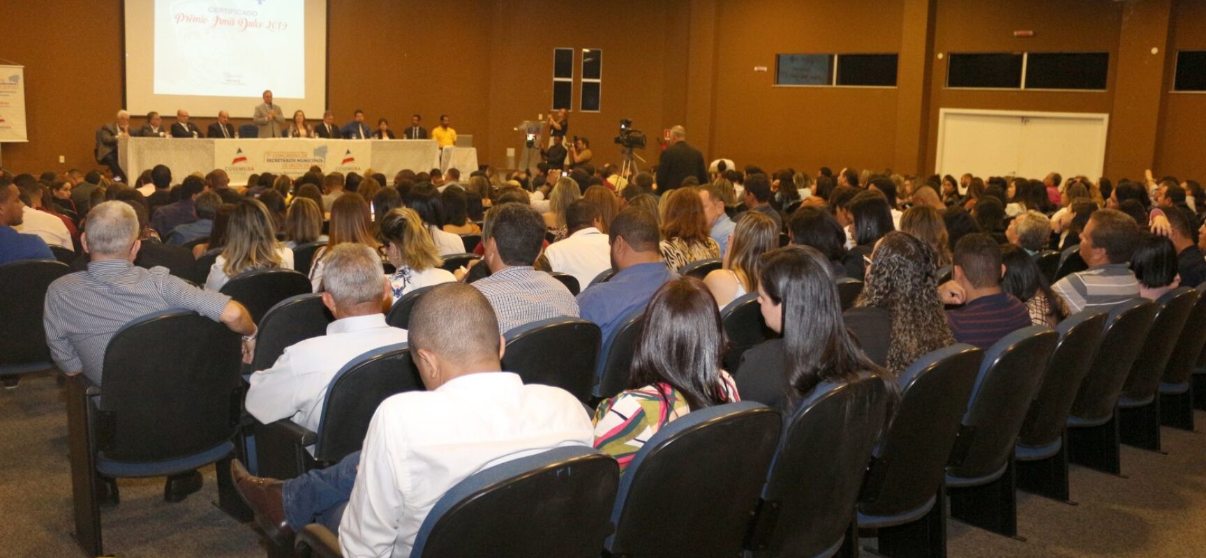 Secretários municipais de Saúde discutem pandemia da Covid em congresso virtual