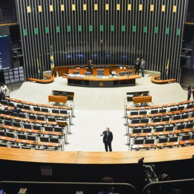 Sem alarde, Congresso articula nova lei para afrouxar fiscalização do Fundo Eleitoral