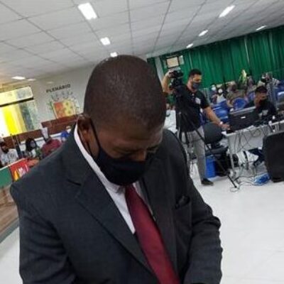 Sérgio do Amparo assume mandato e diz que chegou o momento da favela ser representada na Câmara