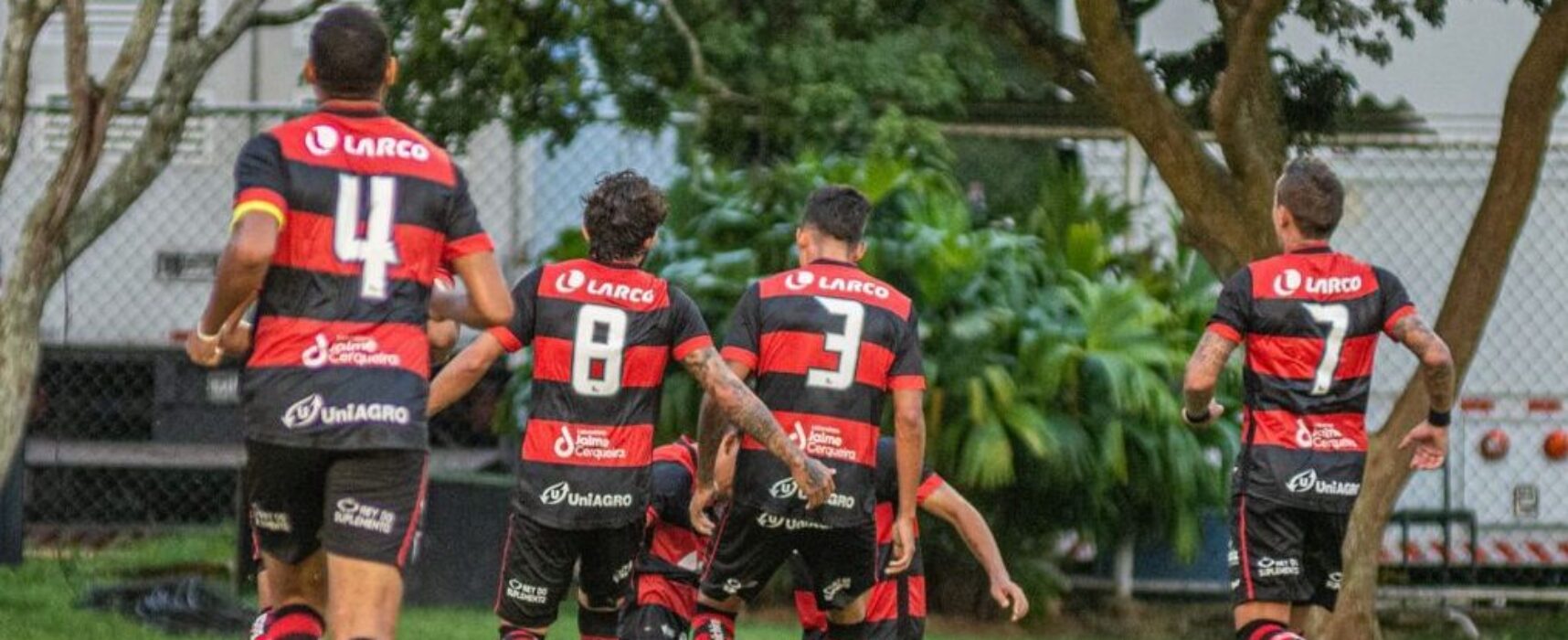 Série B: com gol olímpico, Vitória volta a vencer na competição