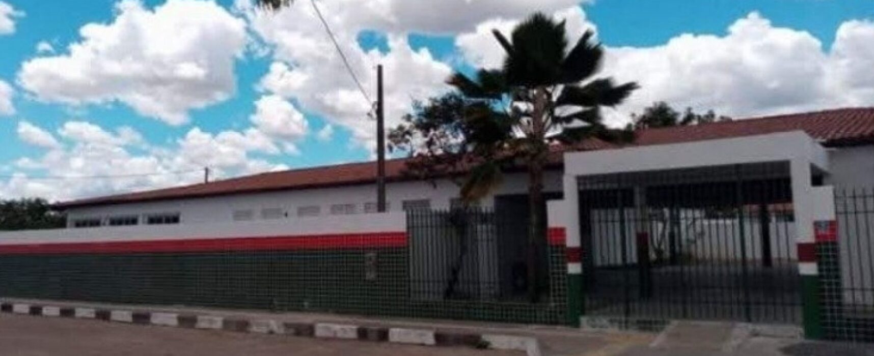 Após suspeita de Covid-19, escola em Feira de Santana suspende aulas