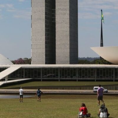 Briga pelo Planalto ainda não influencia a corrida pelo Legislativo, dizem especialistas