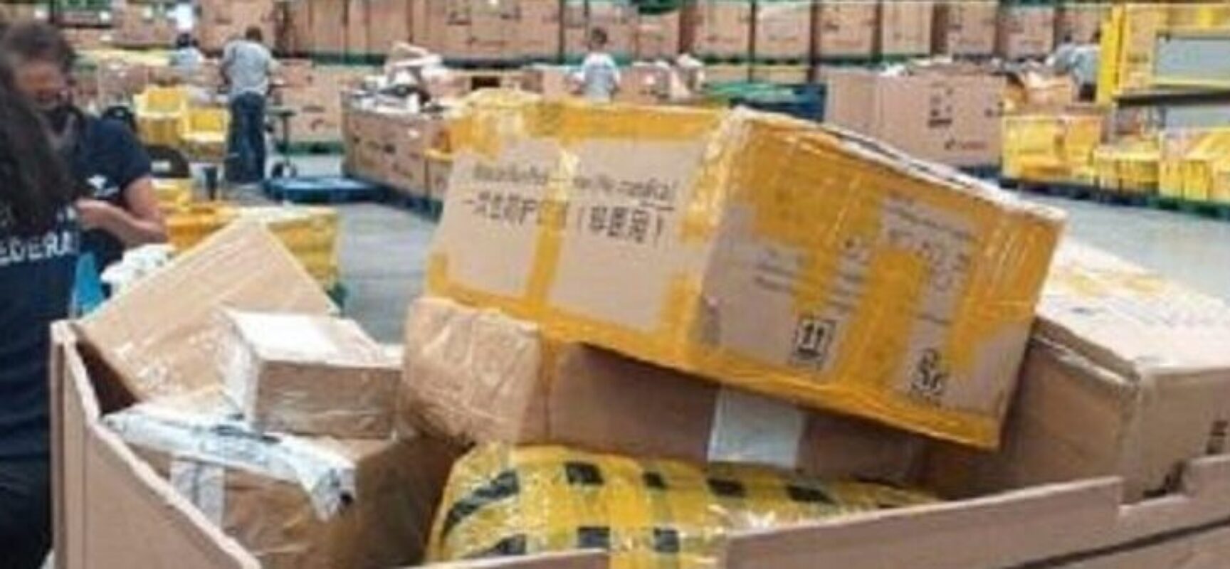 Cocaína e mercadorias irregulares são apreendidas em operação nos Correios