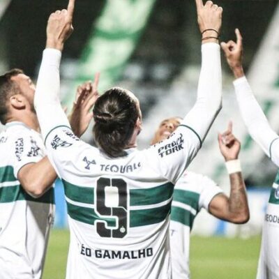 Coritiba goleia Brusque e amplia vantagem na liderança da Série B