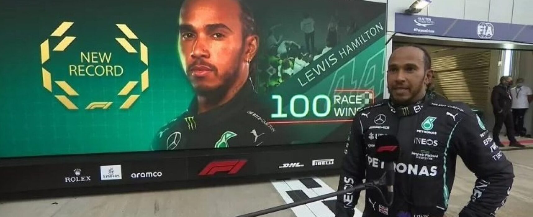 Hamilton escreve página inédita com 100ª vitória na Fórmula 1