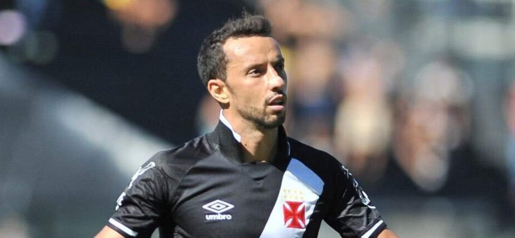 Horas após deixar Fluminense, Nenê é anunciado como reforço do Vasco