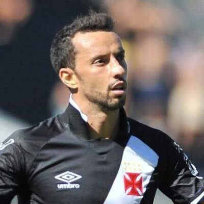 Horas após deixar Fluminense, Nenê é anunciado como reforço do Vasco