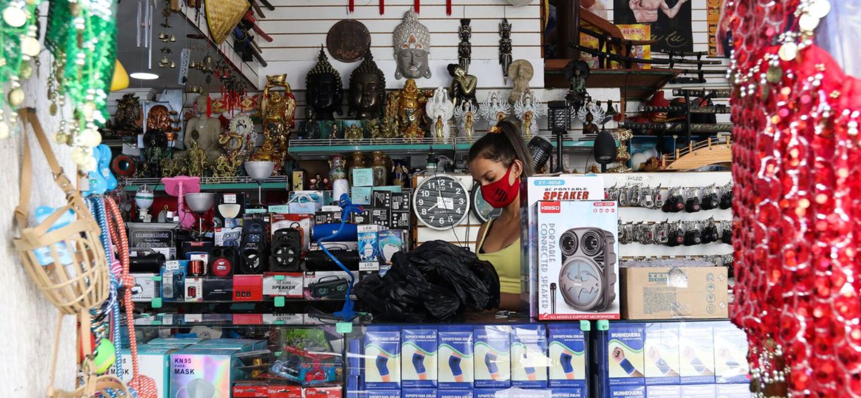 IBGE: desemprego cai para 13,7% no trimestre encerrado em julho