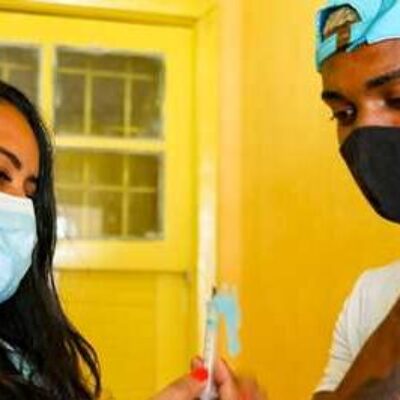 Ilhéus inicia vacinação de adolescentes com 17 anos nesta sexta-feira (10)
