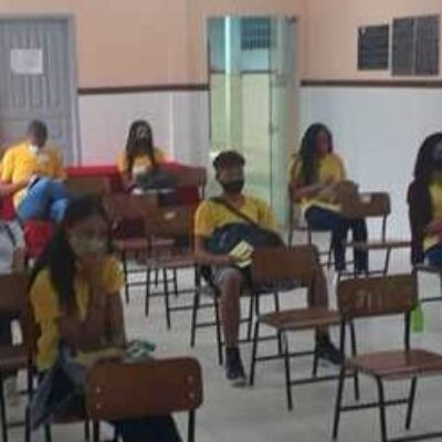 Ilhéus: Retorno híbrido e inscrição para curso de relações étnico-raciais são destaque da agenda Sed