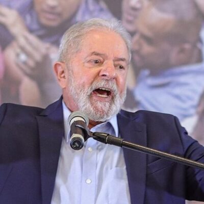 Lula diz que Bolsonaro estimula o confronto em vez de propor soluções para o Brasil