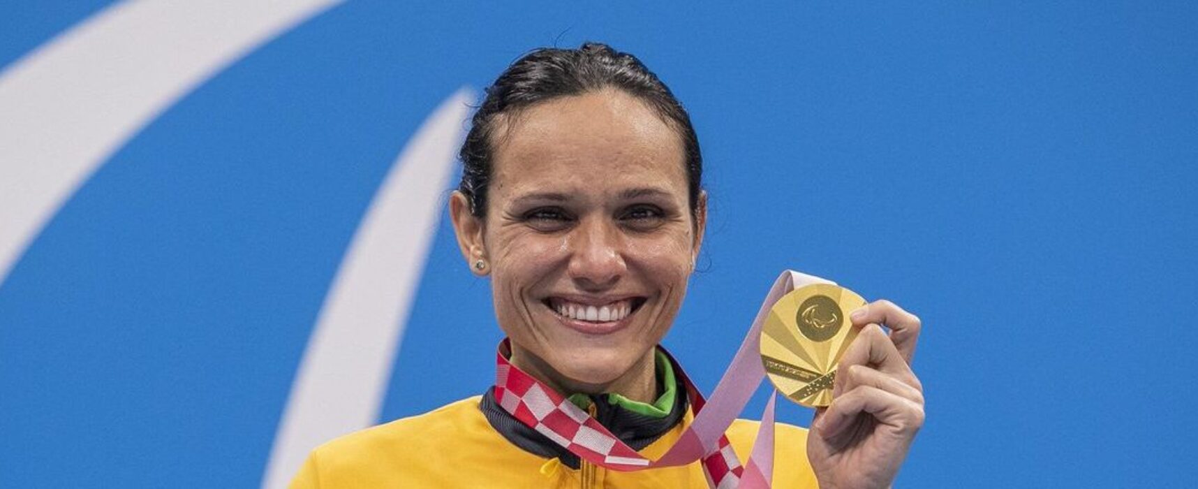 Paralimpíada: Carol Santiago é ouro e Cecília Araújo prata na natação