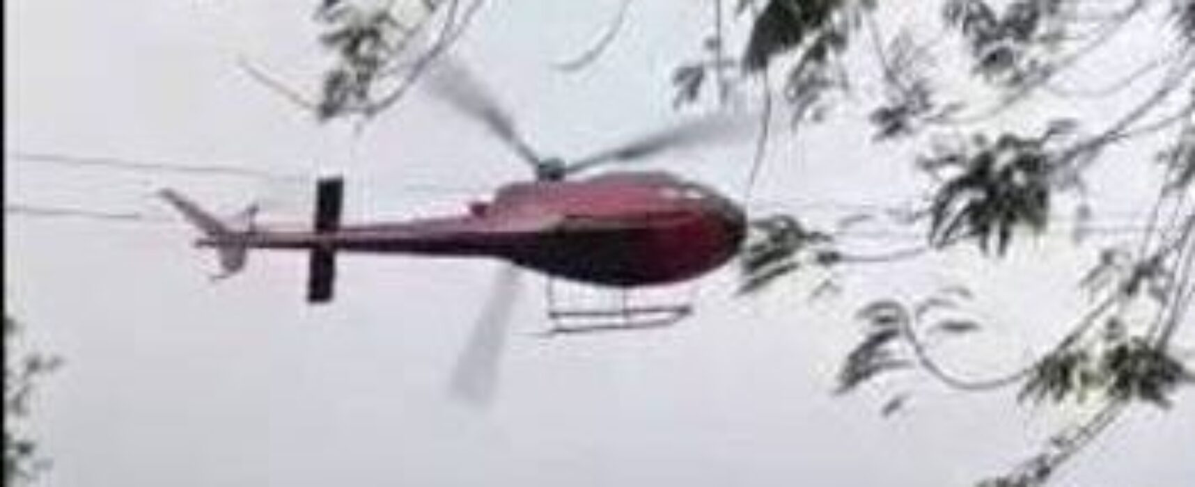 Piloto de helicóptero é rendido e entra em briga corporal durante voo no RJ; veja vídeo