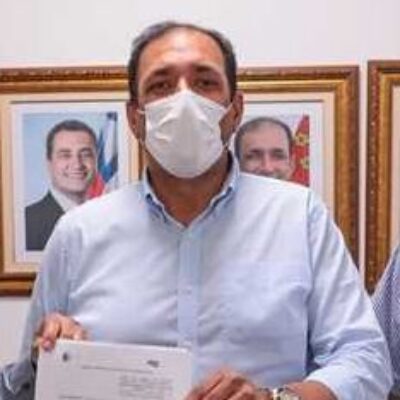 Prefeito Mário Alexandre assina aditivo contratual com a Embasa para expansão do saneamento básico