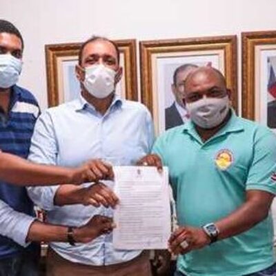 Prefeito Mário Alexandre reajusta salários e aumenta para R$ 500 o valor do ticket alimentação