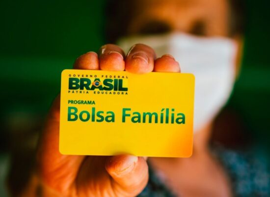 Prioridade zero é Bolsa Família de R$ 300, diz ministro