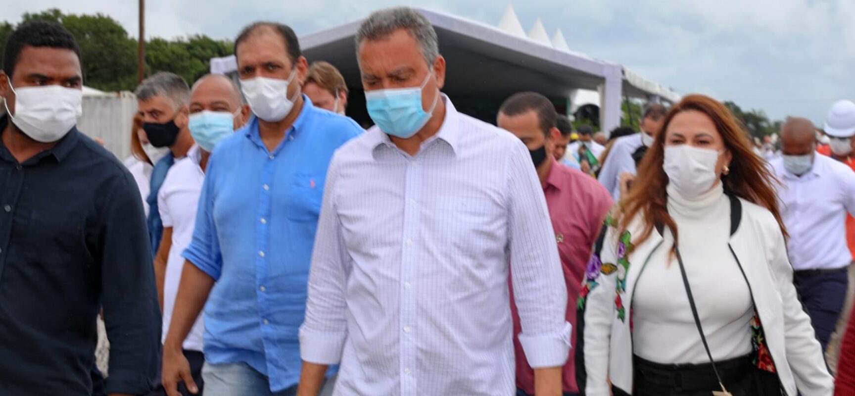 No sul da Bahia, Rui Costa diz que vida das pessoas está acima dos lucros do Carnaval