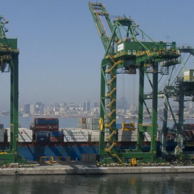 Aumento das importações faz superávit comercial cair 15% em setembro