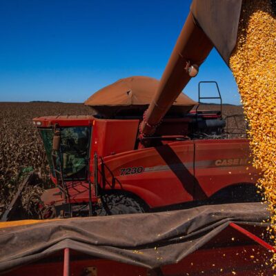 Balança comercial tem superávit de US$ 1,102 bi no início de outubro