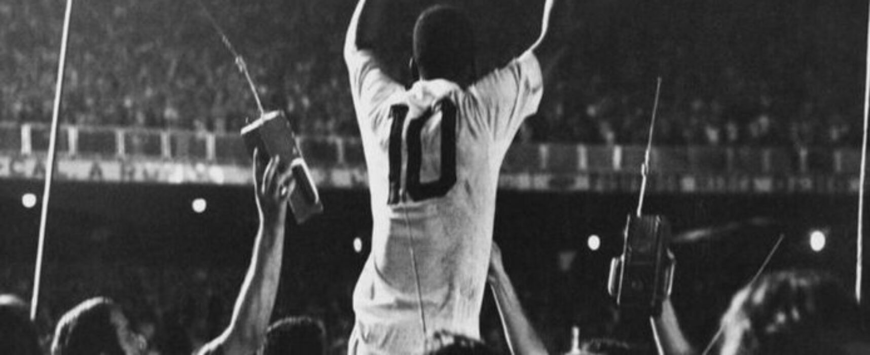 BARCELONA DE ILHÉUS: Parabéns Rei “Pelé”.