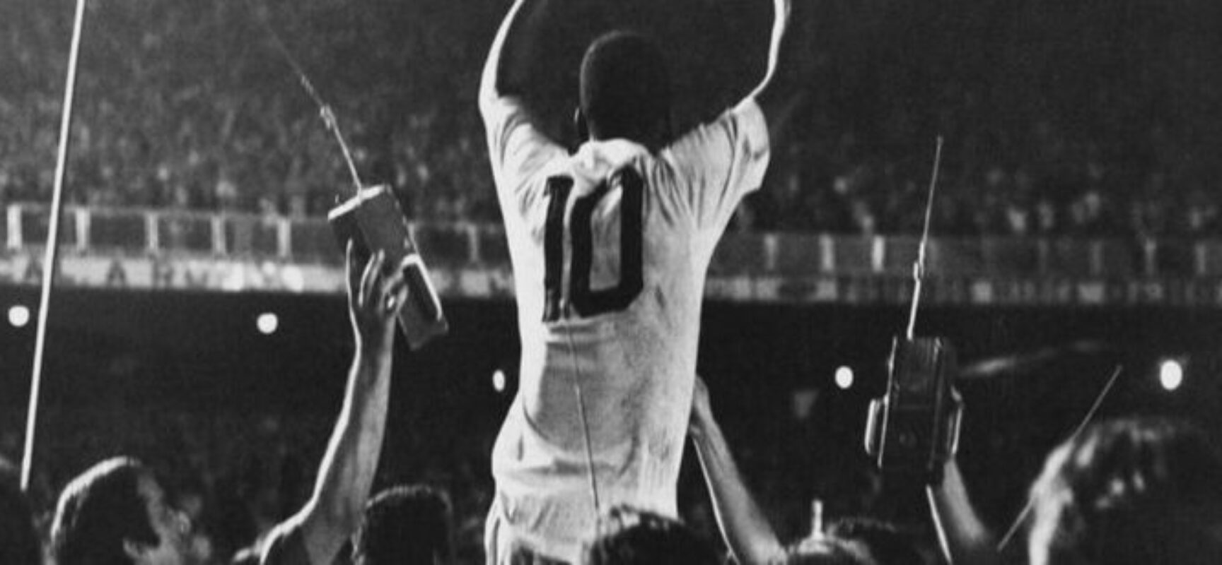 BARCELONA DE ILHÉUS: Parabéns Rei “Pelé”.