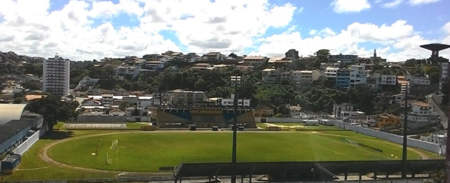 ILHÉUS: DINIZ ESTÁ CHEGANDO PARA PRÉ-VISTORIA DO ESTÁDIO MÁRIO PESSOA.
