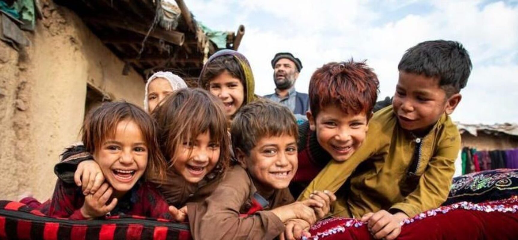 INTERNACIONAL: Campanha da ONU chama atenção para direitos das crianças refugiadas