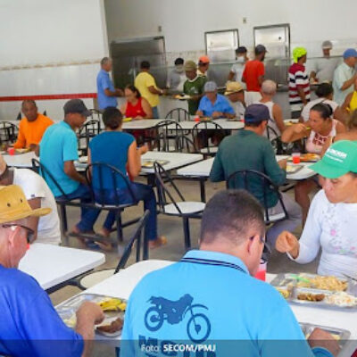 Prefeito Augusto Castro assina Ordens de Serviço de obras do Restaurante Popular e Jardim do Ó