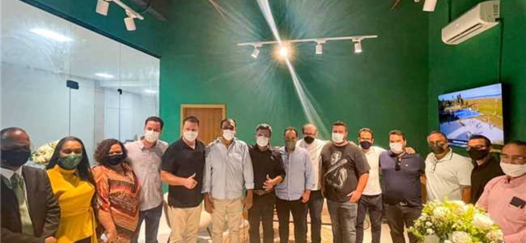 Prefeito Mário Alexandre prestigia inauguração do escritório comercial do Shopping Jequitibá Ilhéus