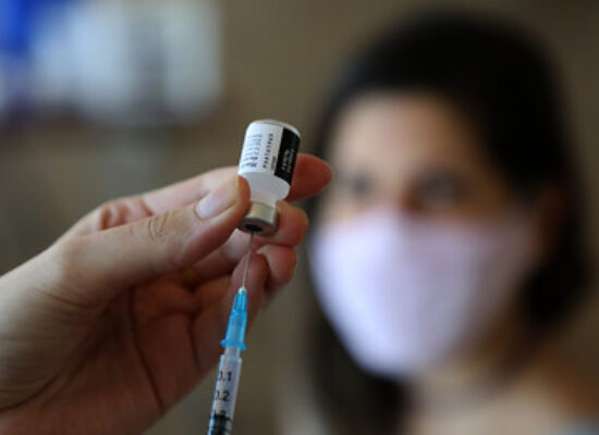 Saúde: Vacinação contra a Covid-19 segue nesta segunda-feira, em Ilhéus
