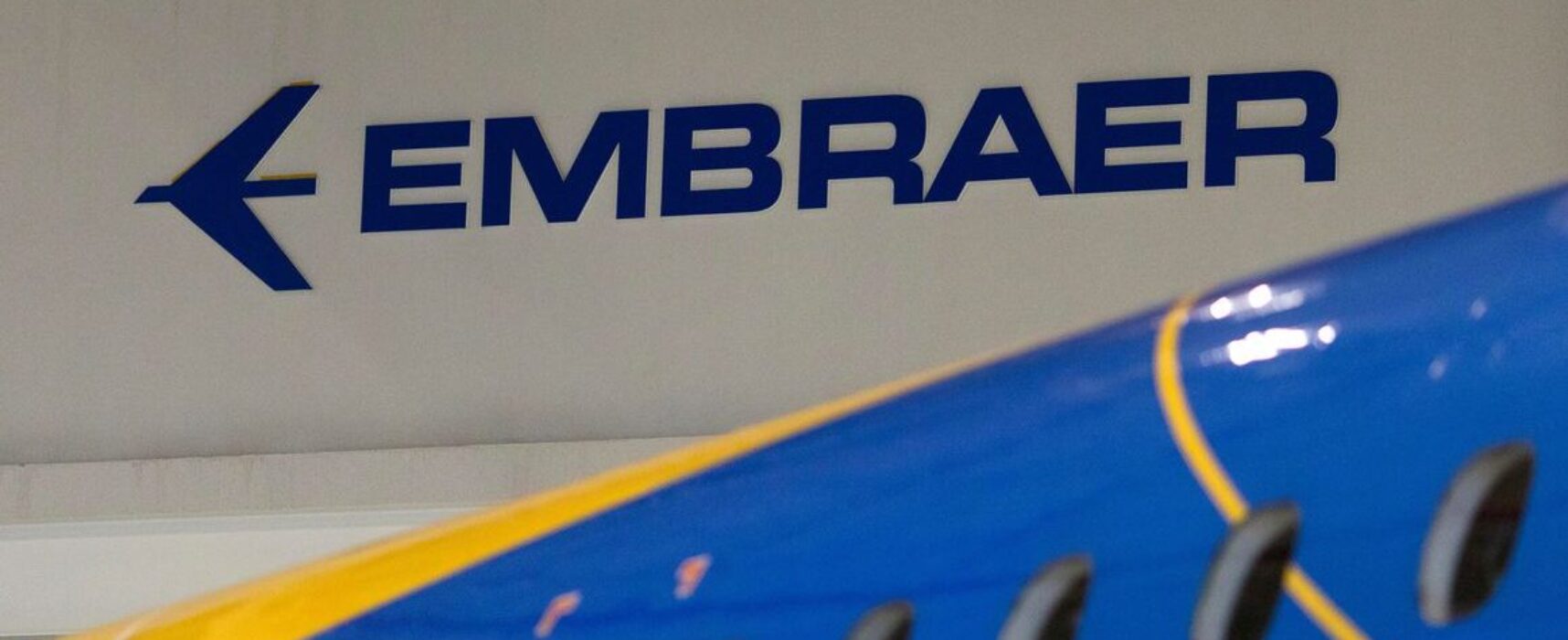 Venda de aviões impulsiona ações da Embraer na Bolsa de Valores