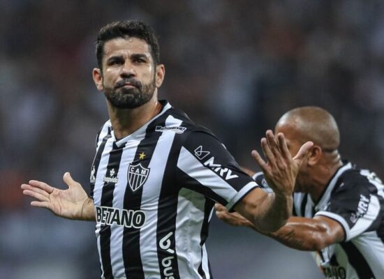 Atlético-MG vence Corinthians e dá mais um passo rumo ao título