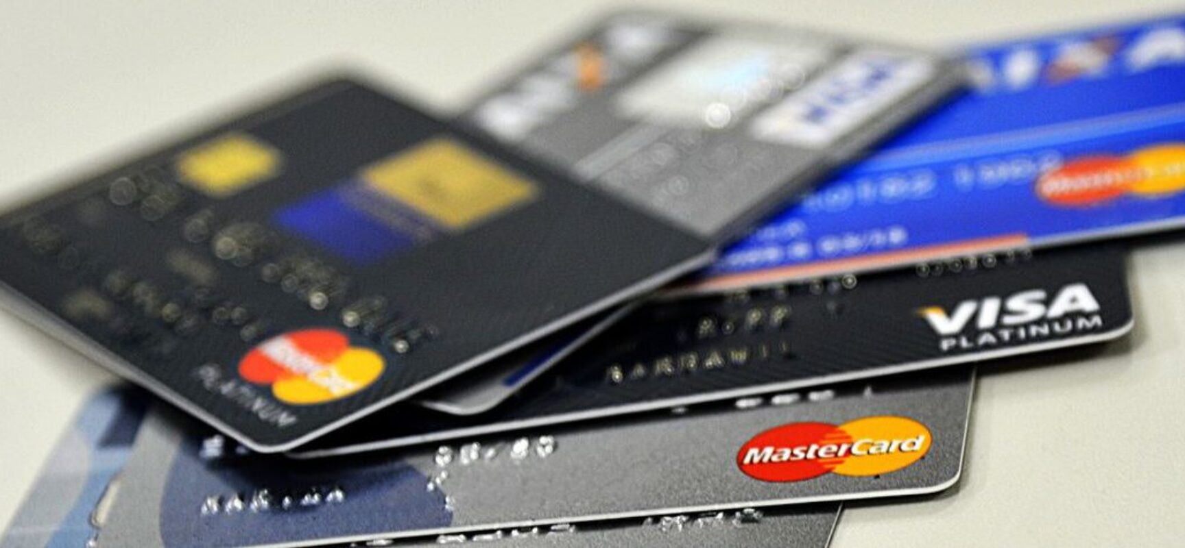 CNC: endividamento das famílias atinge maior patamar em quase 12 anos