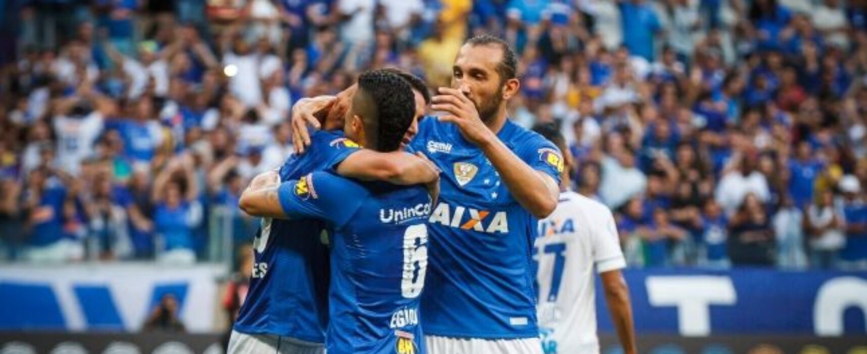 Cruzeiro empata com Vila Nova pela Série B em jogo interrompido por chuva