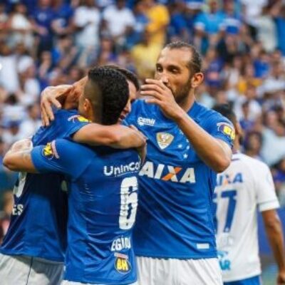 Cruzeiro empata com Vila Nova pela Série B em jogo interrompido por chuva