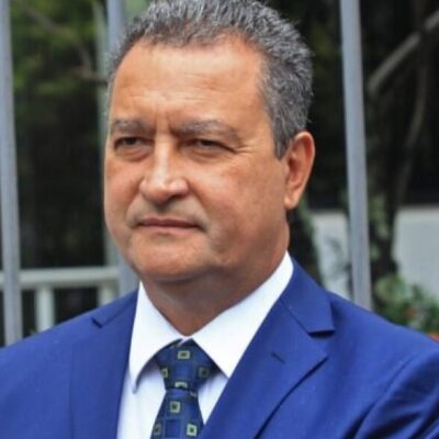 “Democracia é defender comida no prato”, diz Rui em mensagem sobre Proclamação da República
