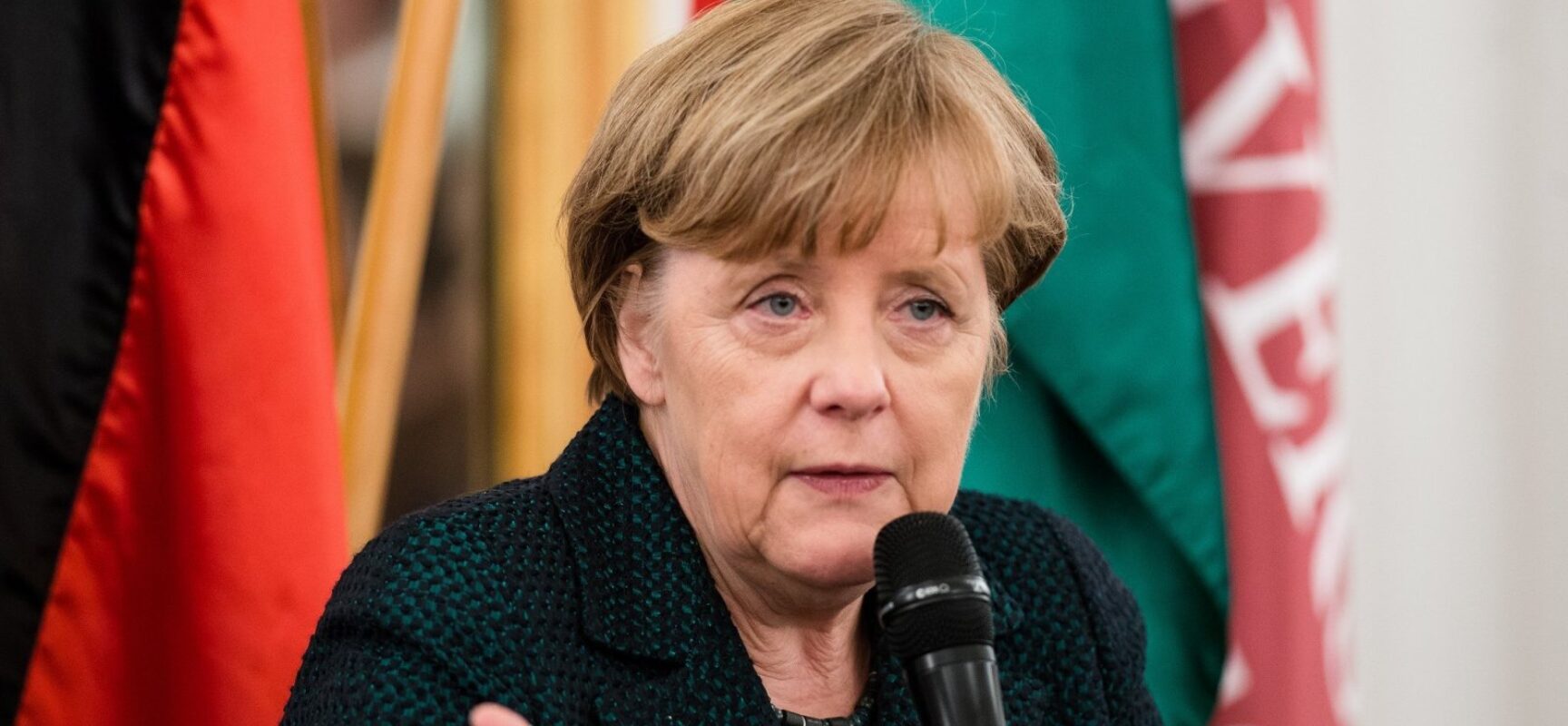 Diante de quarta onda de Covid, Merkel pede que população se vacine logo